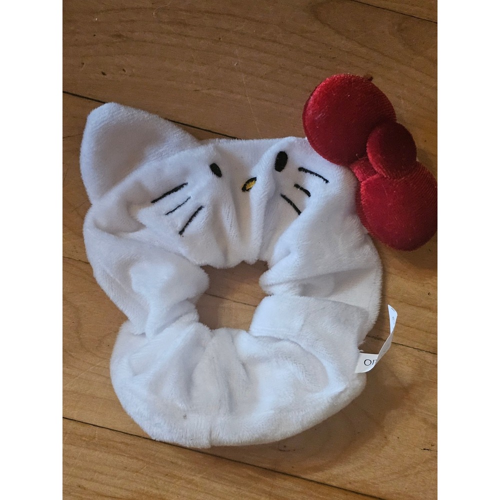 Sanrio Hello Kitty Plush Scrunchie White Fleece Hair Tie with Red Bow Kawaii